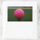Roze Golfbal op een golfbaan in een berg Rechthoekige Sticker (Tas)