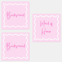 Roze golvende esthetische bruidsmeisje en meid van labels