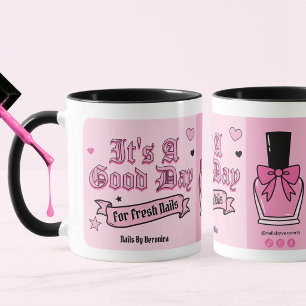 Roze gotische letter nageltechniek mok