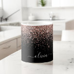 Roze Goud - Blush Roze Zwart Glitter Glans Naam Koffiemok<br><div class="desc">Roze Goud - Blush Roze en Zwart Glitter Glans Geborsteld Metaal Monogram Naam en Initiaal Koffiebeker of Mok. Dit is het perfecte cadeau voor sweet 16 verjaardag,  bruiloft,  bruidsfeest,  jubileum,  baby shower of vrijgezellenfeest voor iemand die houdt van glamour luxe en chic stijl.</div>