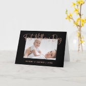 Roze Goud | Eerste Moederdag Foto in Schrijfletter Kaart (Gele Bloem)