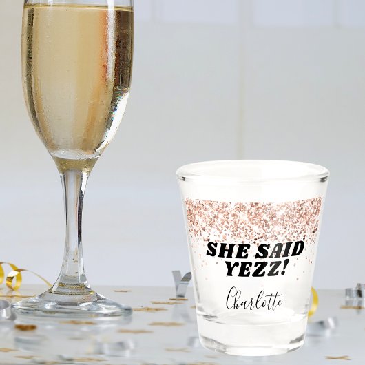 Roze goud glitters bruid ze zei ja naam shot glas