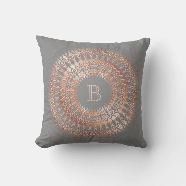 Roze Goud Grijze Moderne Mandala Monogram Kussen (Voorkant)