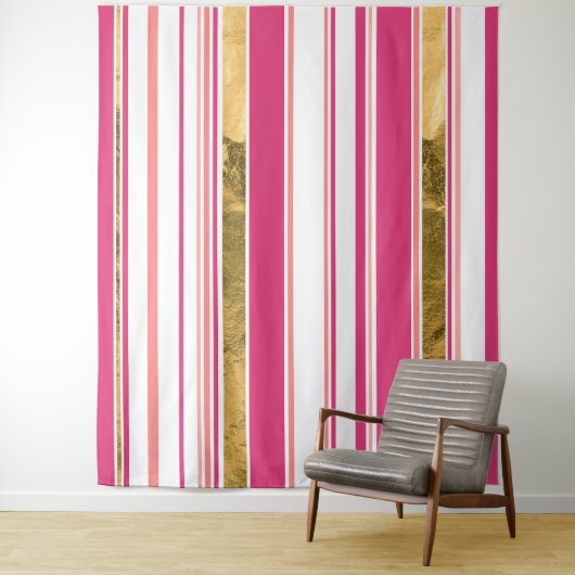 Roze goud verticaal patroon wandkleed (In situ)