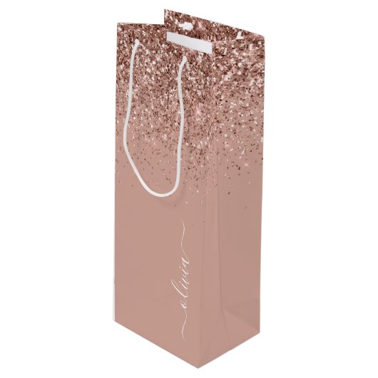 Roze Gouden Blush Roze Glitter Script Monogram Mei Wijn Cadeautas (Voorkant Gekanteld)