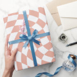 Roze Gouden Bruiloft Collectie Geruit  Cadeaupapier<br><div class="desc">Moderne bohemien roze gouden kleurenthema bruiloft feest producten. Altijd trendy retro gebogen ruiten ontwerp,  gebogen geruite papieren borden in mooie elegante en stijlvolle roze goud en witte kleur.</div>