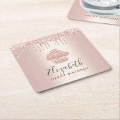 Roze gouden cupcake met jouw naam glittersprikkels kartonnen onderzetters (Schuin)