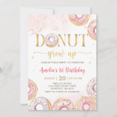 Roze gouden donut groeit op verjaardagsuitnodiging kaart (Voorkant)