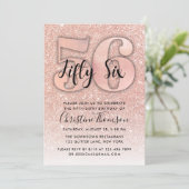 Roze Gouden Glitters 56e Verjaardagsuitnodiging Kaart (Staand voorkant)