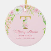 Roze & Gouden Letter "T" Bloemen Monogram Geboorte Keramisch Ornament (Voorkant)