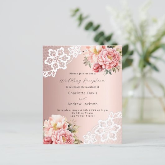 Roze gouden roze bloemige huwelijksreceptie uitnod (Staand voorkant)