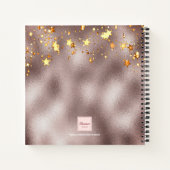 Roze gouden sterren zakelijk monogram 2025 notitieboek (Achterkant)
