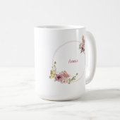 Roze Gouden Vlinder Bloem Latte Mok – Aangepaste N (Voorkant rechts)