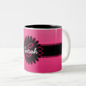 Roze gradiëntmonogram tweekleurige koffiemok (Voorkant rechts)