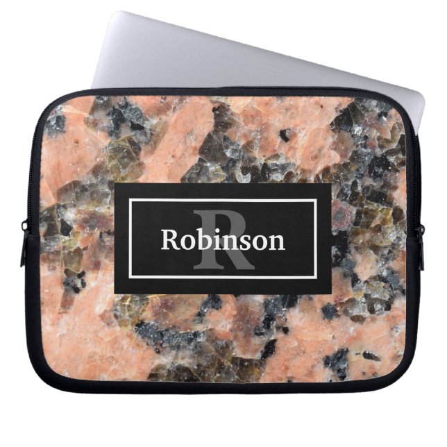 Roze Graniet Rock Textuur met Naam en Monogram Laptop Sleeve (Voorkant)
