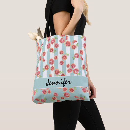 Roze grapefruitpatroon op strepen tote bag (Dichtbij)