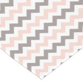Roze & Grijs Chevron Tafelloper (Hoek)