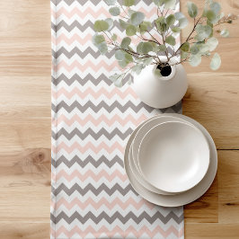 Roze & Grijs Chevron Tafelloper