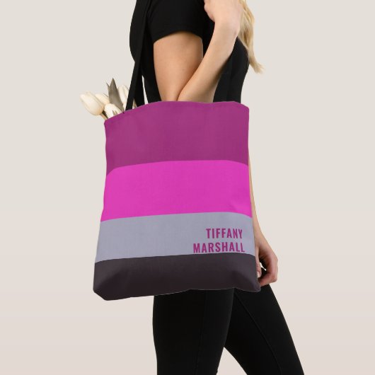 Roze grijs en donker gedempt Paarse streepjespatro Tote Bag (Dichtbij)