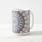 Roze grijs en wit mandala patroon koffiemok (Voorkant rechts)