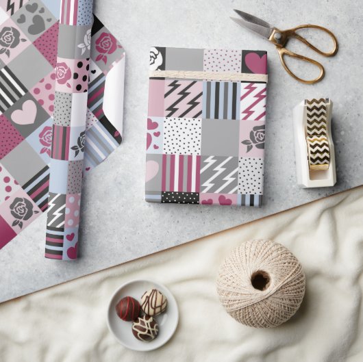Roze & Grijs Patchwork Harten Cadeaupapier (Crafts)