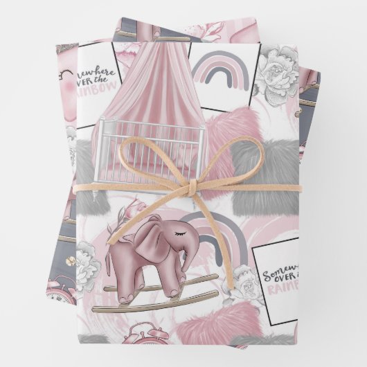 ROZE GRIJS WIT BABY MEISJE ITEMS & BLOEMEN INPAKPAPIER VEL (In situ)