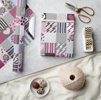 Roze & grijze patchwork harten cadeaupapier