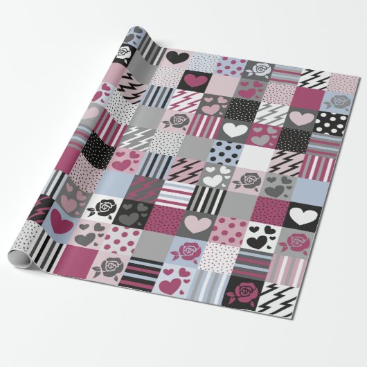 Roze & grijze patchwork harten cadeaupapier (Uitgerold)