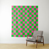 Roze groen geruit controlepatroon wandkleed (In situ)