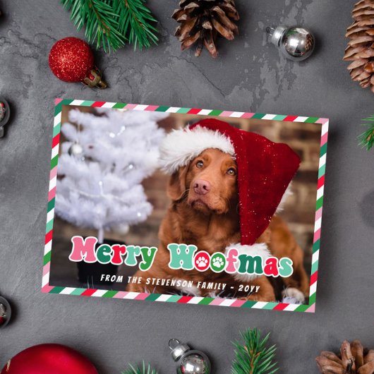Roze Groen Rood Retro Merry Woofmas Hond Kerstmis Feestdagenkaart