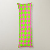 Roze Groene Checker Diamant Patroon Lichaamskussen (Achterkant (Verticaal))