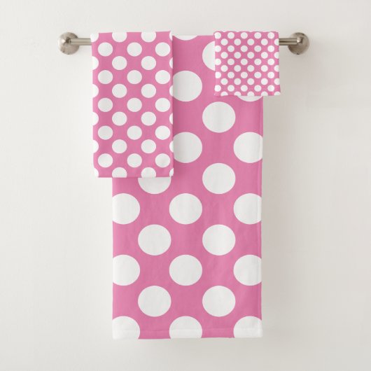 Roze: Groot wit Polka Dot Patroon Bad Handdoek (Insitu)