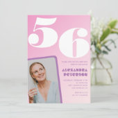 Roze Groovy 56e verjaardag uitnodigingen Retro Fot (Staand voorkant)