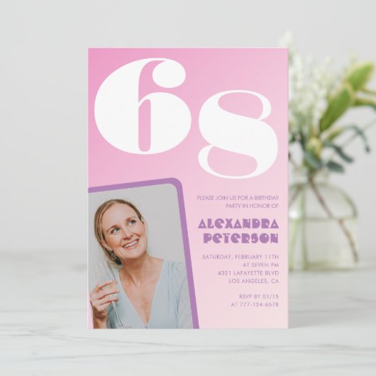 Roze Groovy 68e verjaardag uitnodigingen Retro Fot (Staand voorkant)