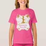 Roze gymnast Rising Star Gymnastics Birthday Girl T-shirt<br><div class="desc">De naam en leeftijd van uw dochter met deze roze,  witte en gouden toongymnast die een luchtdruk met het 'Rising Star' (of andere tekst) verjaardagsontwerp uitvoert,  met een sterrenvlek. Illustratie en ontwerp door de Design van de Vakantie (alle rechten voorbehouden).</div>