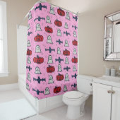 Roze Halloween-hosts, -vleermuizen en -jager op la Douchegordijn (In situ)