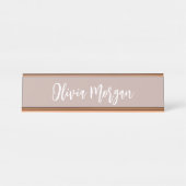 Roze handschrift met draaiende curve bureau naambordje (Voorkant)