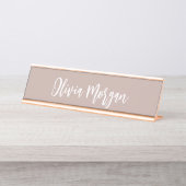 Roze handschrift met draaiende curve bureau naambordje (Voorkant)