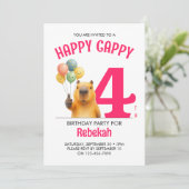 Roze HAPPY CAPPY Aangepaste Capybara 4e Verjaardag Kaart (Staand voorkant)