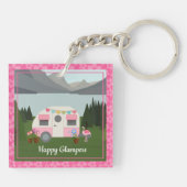 Roze Happy Glamper Campers Acrylische Sleutelhange Sleutelhanger (Achterkant)