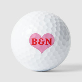Roze hart en rode kleur monogram initiëlen of teks golfballen
