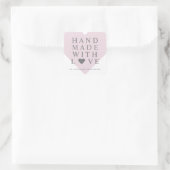 Roze hart met handgemaakt met liefdesofferte vierkante sticker (Tas)