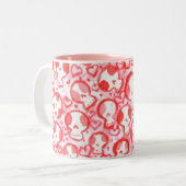 Roze harten en SuikerSkulls Tweekleurige Koffiemok (Voorkant links)