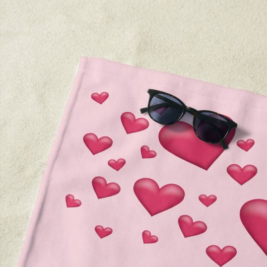 Roze harten met tekst strandlaken (In situ)