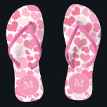 Roze harten Monogram Teenslippers<br><div class="desc">NewParkLane - klaar voor de zomer met deze romantische monogrammed teenslippers, met een patroon van harten in verschillende tinten roze, met een warm roze lijst voor je monogram. Voeg een levendige en dramatische pluk toe aan uw doelbruiloft! Eenvoudig aan te passen in Zazzle met uw eigen tekst voor een gepersonaliseerd...</div>