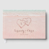 Roze harten op de zandstrandbruiloft gastenboek (Voorkant)