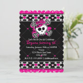 Roze Harten, Skull & Crossbones Party Uitnodiginge Kaart (Staand voorkant)