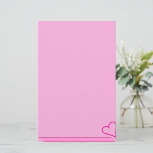 Roze hartenpapier briefpapier (Staand voorkant)