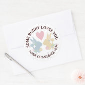 Roze hartslag en kleurrijke paaspaasbunny ronde sticker (Envelop)
