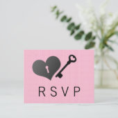 Roze hartslot en Kaart voor sleutelrespons (Staand voorkant)